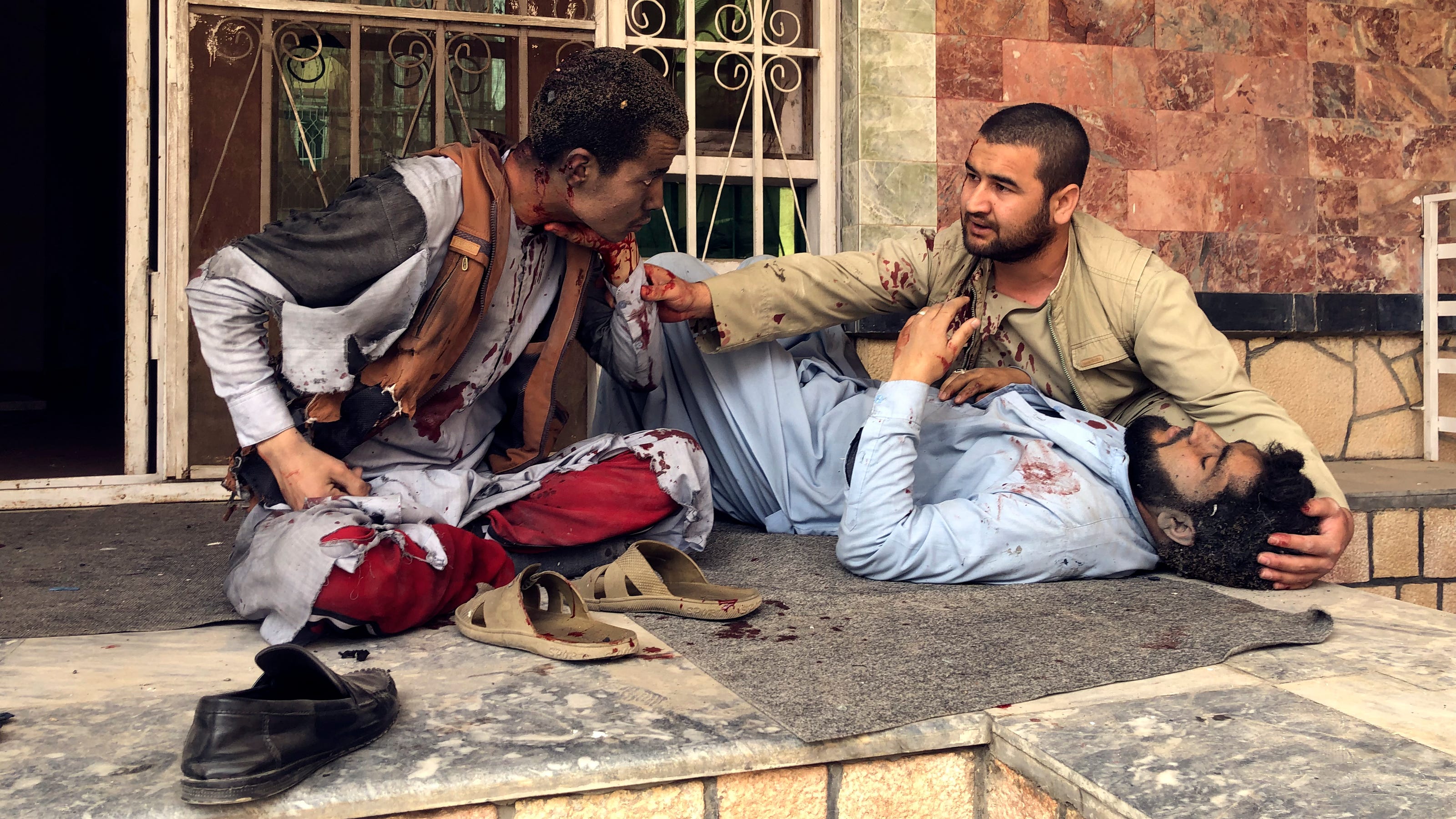 Bomb kills 1, wounds 5 at press award event in Afghanistan