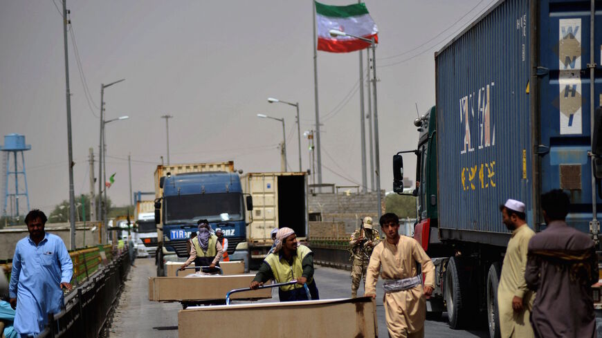 World Bank says Afghanistan&rsquo;s economy increasingly dependent on Iran trade routes